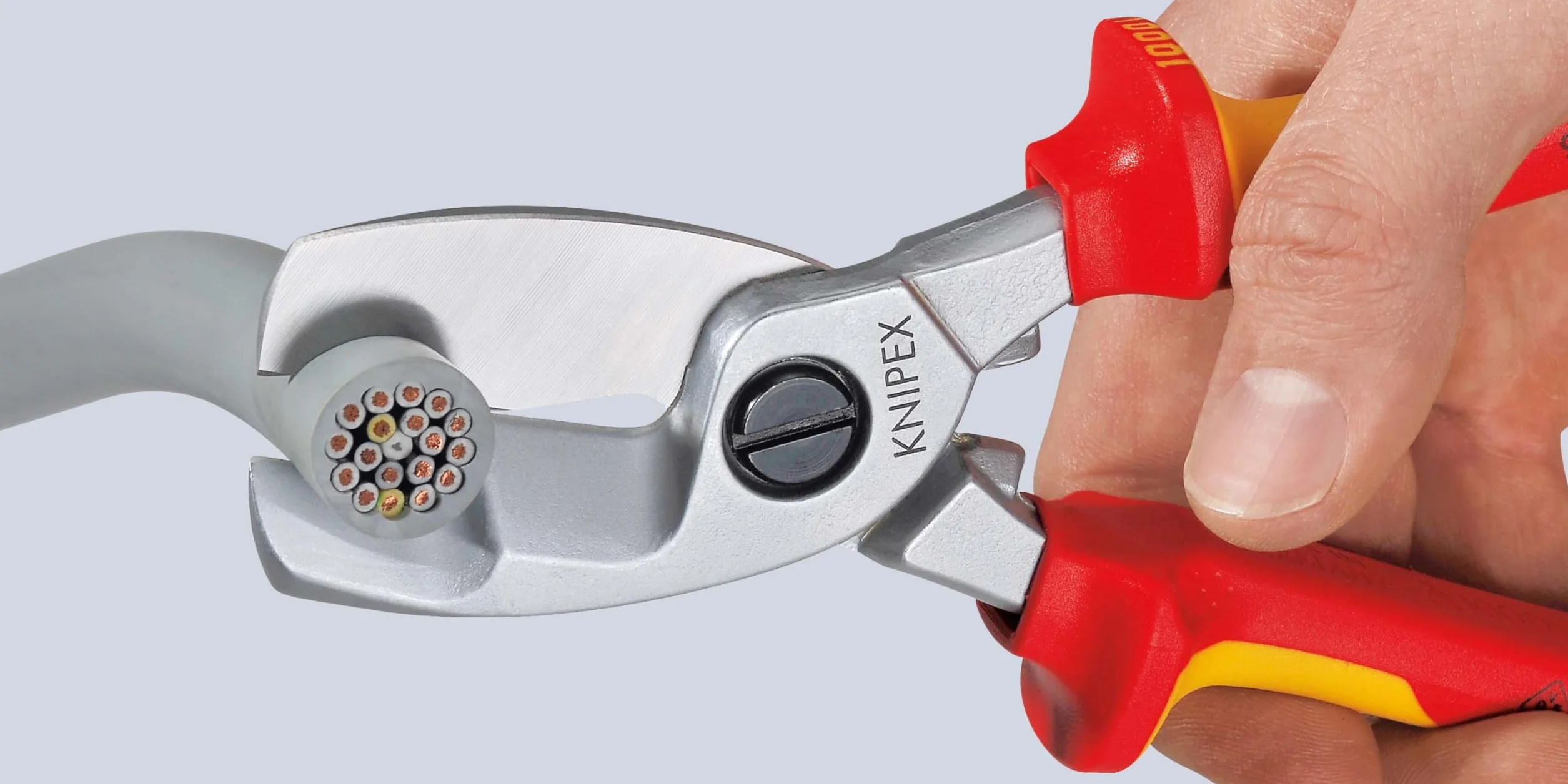 KNIPEX Cesoia per cavi con doppio tagliente cromata isolati con manici rivestiti in materiale bicomponente, collaudati VDE 200 mm, 95 16 200