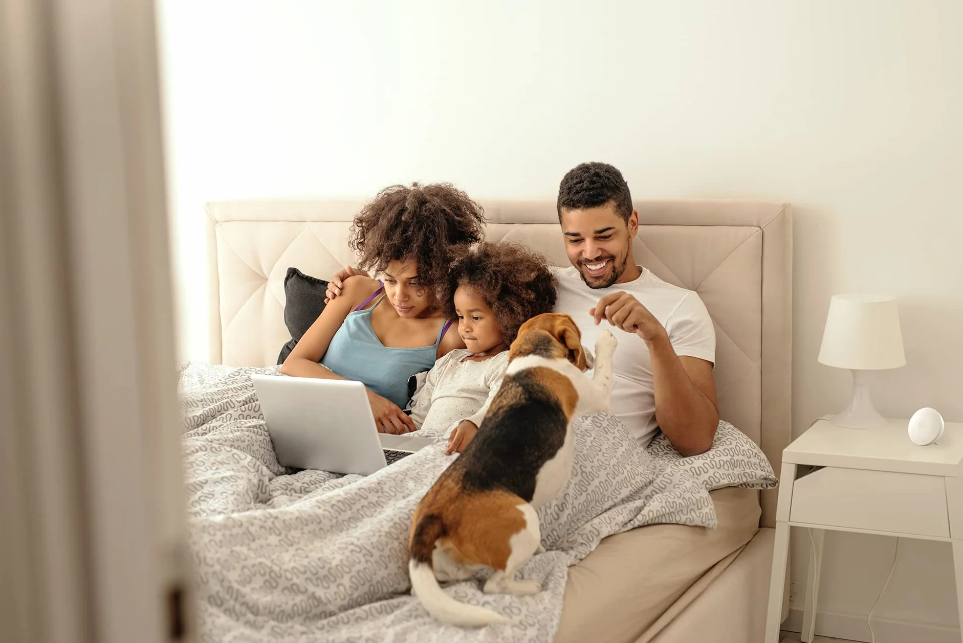 Airthings 292 Wave Mini monitor per la qualità dell'aria indoor con rilevatori di composti organici volatili (COV), umidità e temperatura, senza fili