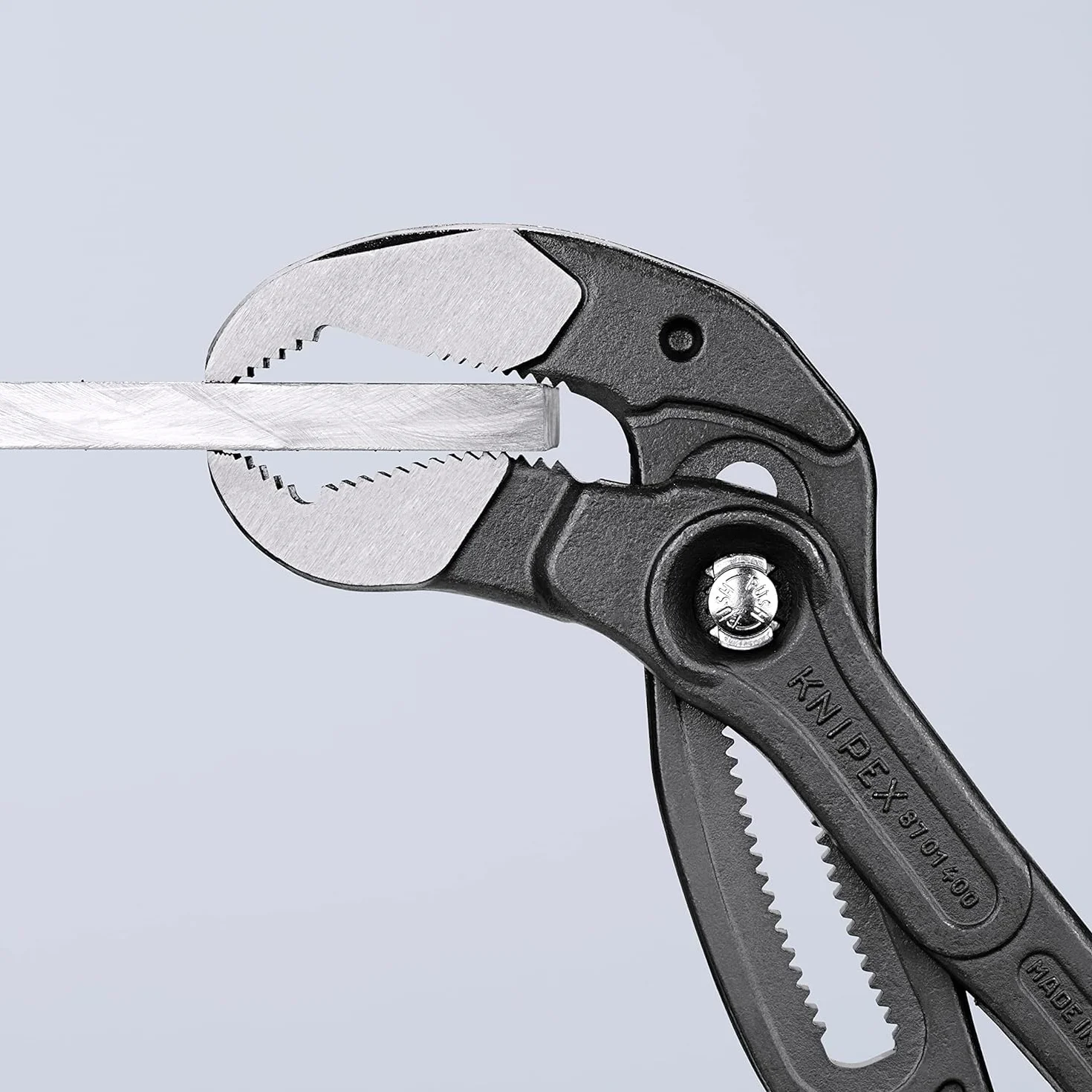 KNIPEX Cobra XL Pinza regolabile per tubi e dadi in confezione Self-service bonderizzata grigia Rivestiti in resina sintetica, 87 01 400 SB