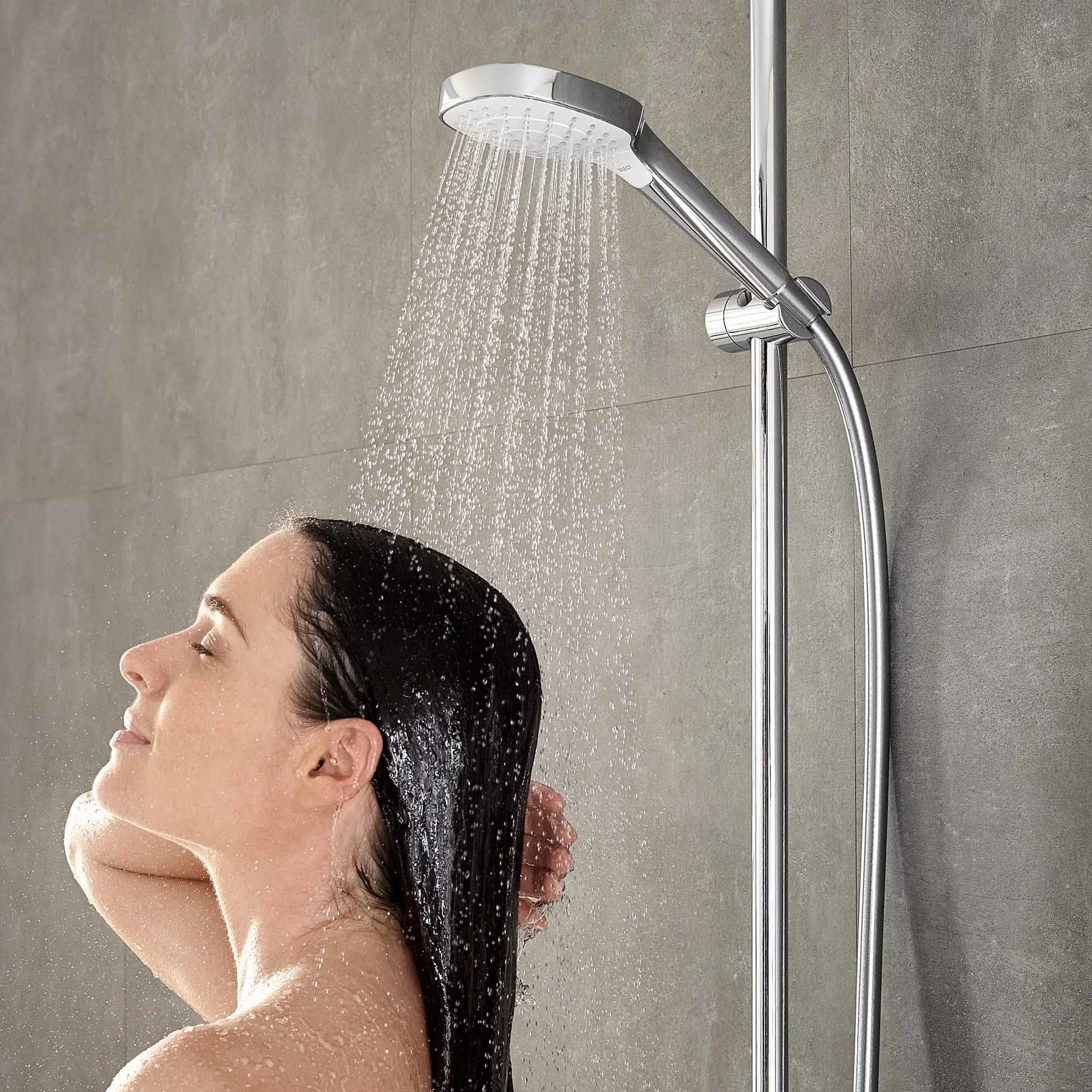 hansgrohe Croma Select E - Doccetta per doccia, Doccino con 3 getti, Soffione doccia quadrato (110 x 110 mm) con funzione anticalcare, bianco/cromo, 26812400