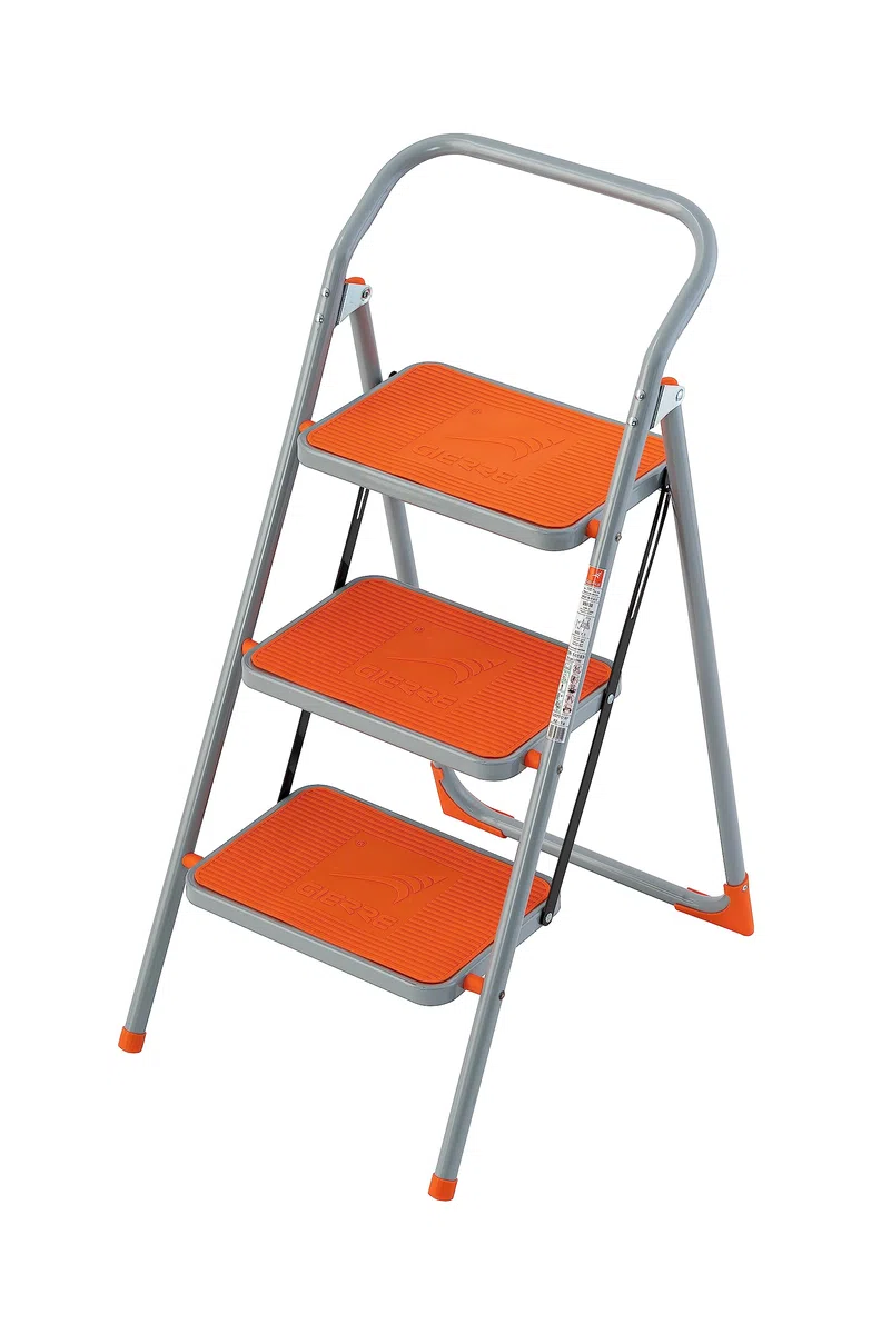GIERRE Scaletta 3 Gradini In Acciaio Con Base di Appoggio 142H x 48 cm Gancio di sicurezza per Apertura Chiusura Accidentale Scaletta Pieghevole Salvaspazio Gradini Antiscivolo Piedini in Gomma