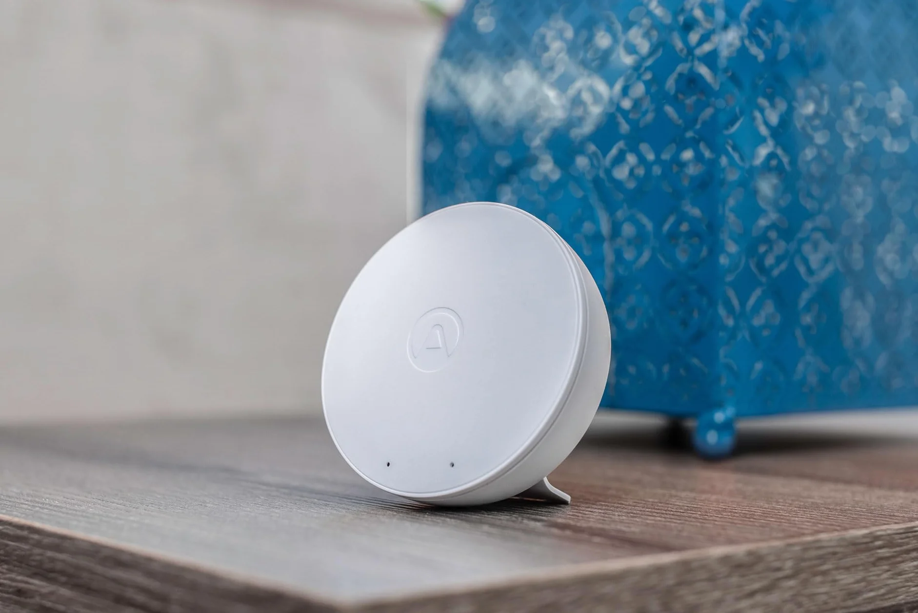 Airthings 292 Wave Mini monitor per la qualità dell'aria indoor con rilevatori di composti organici volatili (COV), umidità e temperatura, senza fili